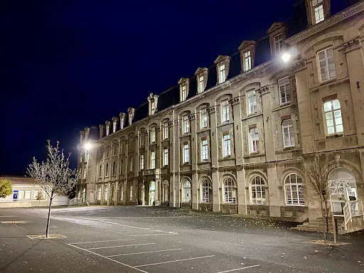 Collège Mario Meunier à Montbrison
