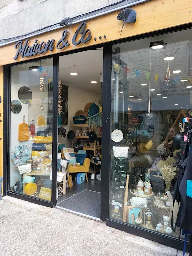 Maison & Co... à Montbrison