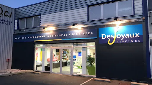 Piscines Desjoyaux à Montbrison