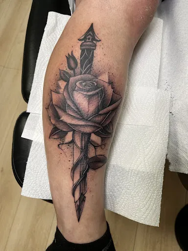 RAGNAR TATTOO MONTBRISON à Montbrison